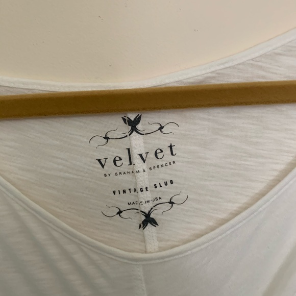 Velvet By Graham and Spencer Top - Picture 2 of 4